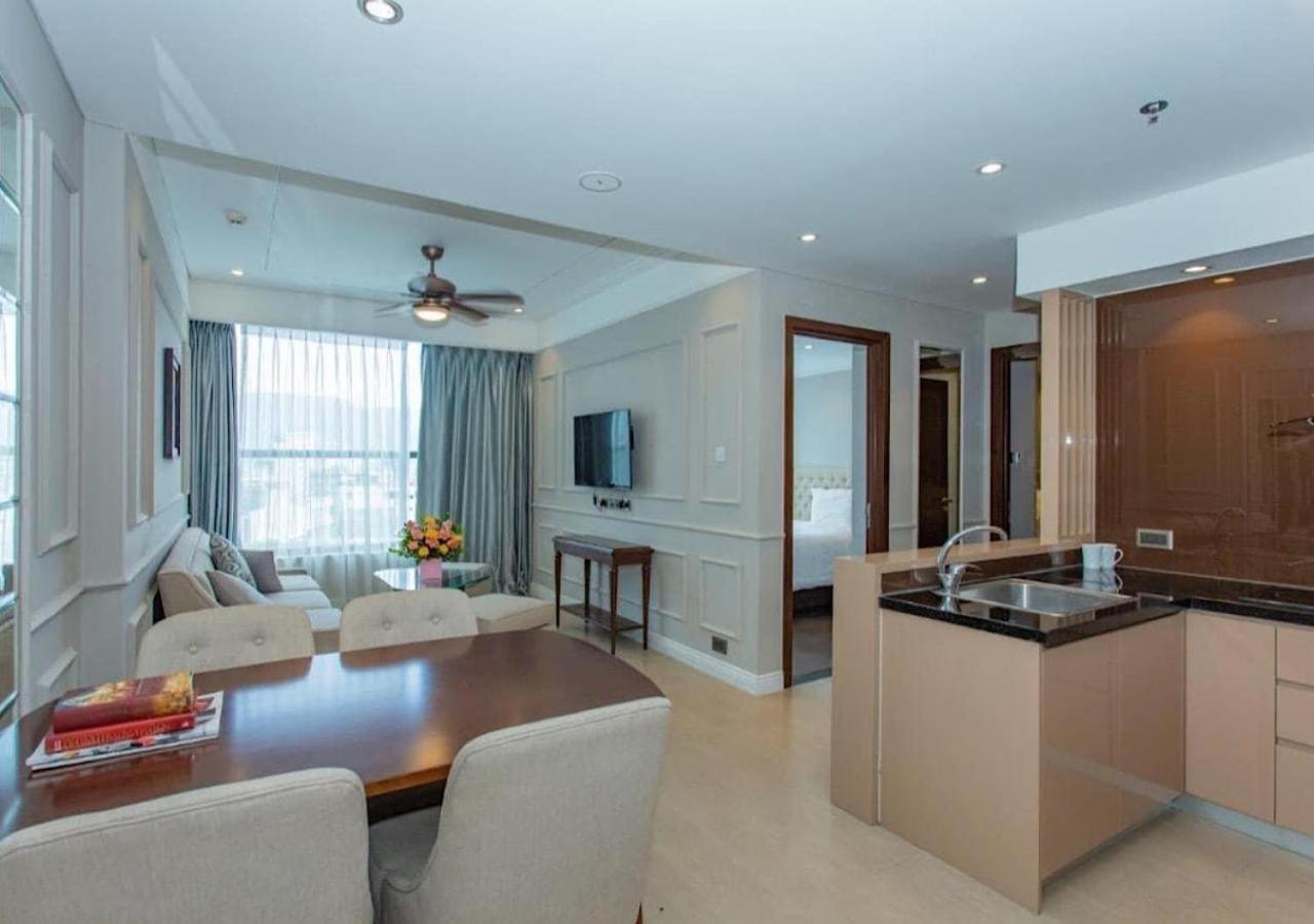 Sunrise Luxury With Ocean View Апартаменты Дананг